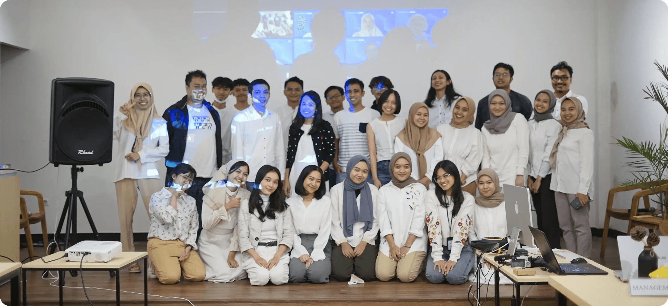 cmlabs Team